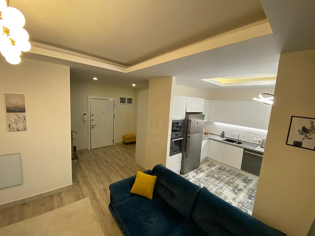 دوبلكس واسعة - ضمن مجمع سكني عائلي في اوبا / الانيا 