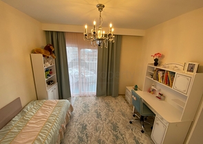 دوبلكس واسعة - ضمن مجمع سكني عائلي في اوبا / الانيا 