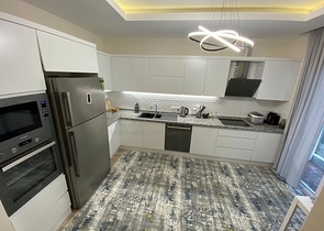 دوبلكس واسعة - ضمن مجمع سكني عائلي في اوبا / الانيا 