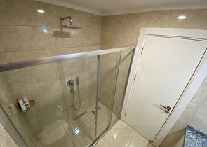 دوبلكس واسعة - ضمن مجمع سكني عائلي في اوبا / الانيا 