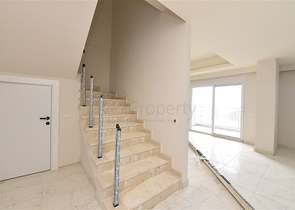 مجمع فاخر - دوبلكس 3 غرف وصالة -في افسلار / الانيا 