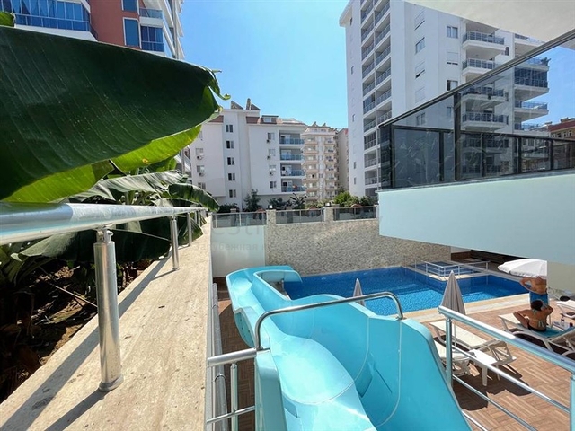 شقة غرفة وصالة مفروشة - ضمن مجمع حديث - في محمودلار / الانيا 