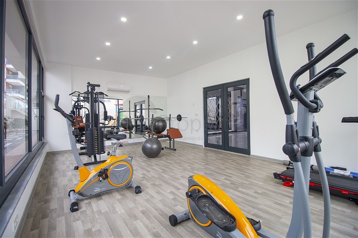 شقة غرفة وصالة مفروشة - ضمن مجمع حديث - في محمودلار / الانيا 