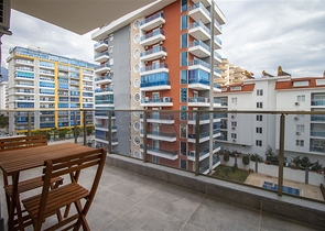 شقة غرفة وصالة مفروشة - ضمن مجمع حديث - في محمودلار / الانيا 