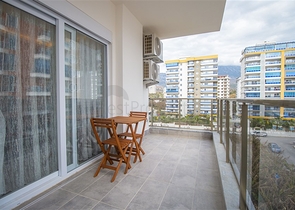 شقة غرفة وصالة مفروشة - ضمن مجمع حديث - في محمودلار / الانيا 