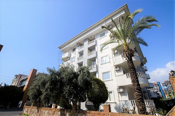 بجانب مول الانيوم -شقة غرفتين وصالة مفروشة -في منطقة جيكلجي / الانيا 