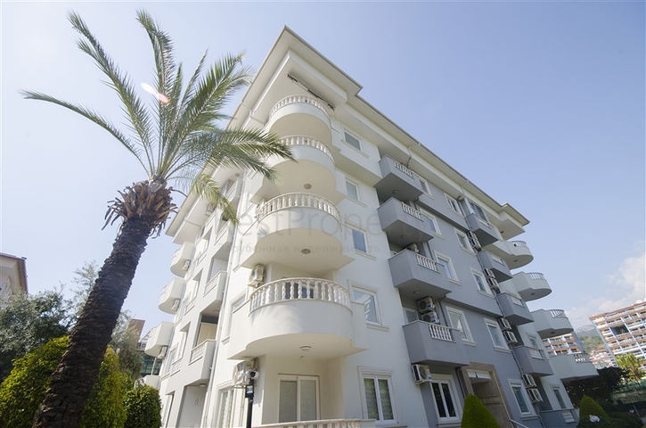 بجانب مول الانيوم -شقة غرفتين وصالة مفروشة -في منطقة جيكلجي / الانيا 