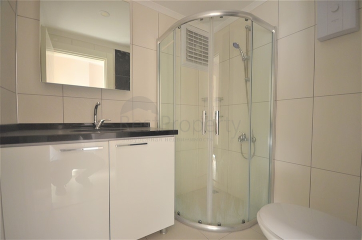 شقة غرفة وصالة مفروشة -في محمودلار / الانيا 