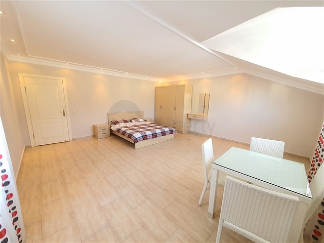 شقق للبيع في اوبا - دوبلكس 4 غرف وصالة مفروشة -قريبة من البحر - اوبا / الانيا 