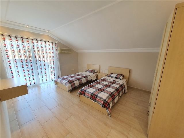 شقق للبيع في اوبا - دوبلكس 4 غرف وصالة مفروشة -قريبة من البحر - اوبا / الانيا 