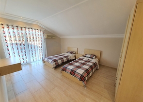 شقق للبيع في اوبا - دوبلكس 4 غرف وصالة مفروشة -قريبة من البحر - اوبا / الانيا 