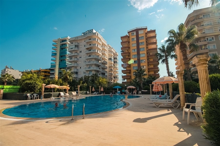 اطلالة بحر مباشرة -دوبلكس 3 غرف وصالة -في محمودلار / الانيا