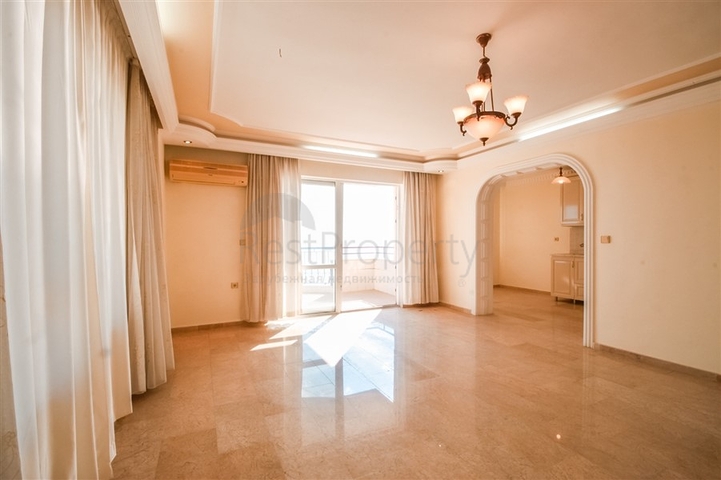 اطلالة بحر مباشرة -دوبلكس 3 غرف وصالة -في محمودلار / الانيا