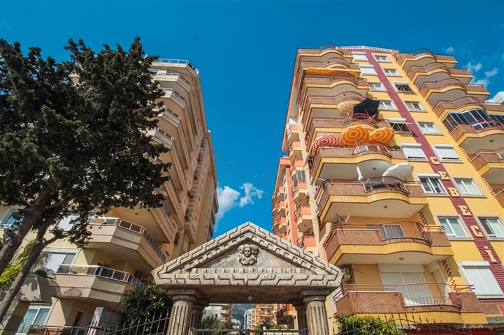 اطلالة بحر مباشرة -دوبلكس 3 غرف وصالة -في محمودلار / الانيا