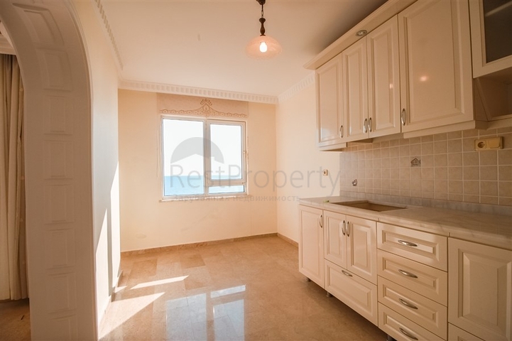 اطلالة بحر مباشرة -دوبلكس 3 غرف وصالة -في محمودلار / الانيا