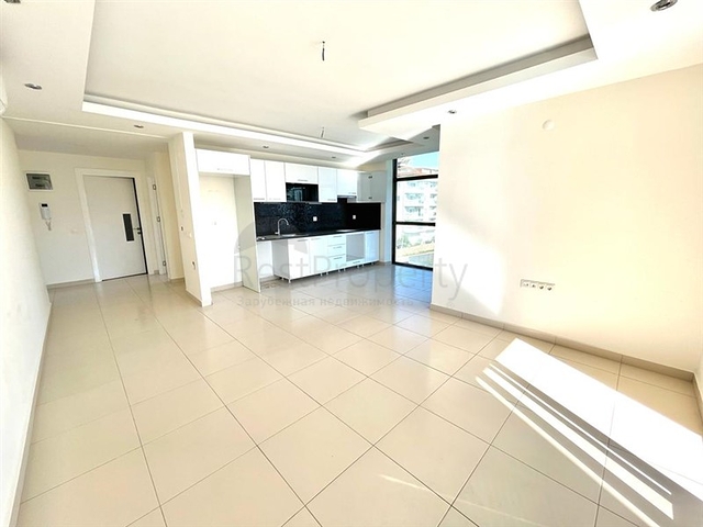 اطلالة بحر - شقة غرفة وصالة - ضمن مجمع فاخر -في كاستل / الانيا 