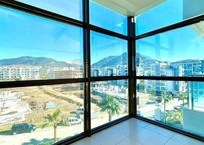 اطلالة بحر - شقة غرفة وصالة - ضمن مجمع فاخر -في كاستل / الانيا 