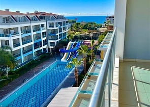 اطلالة بحر - شقة غرفة وصالة - ضمن مجمع فاخر -في كاستل / الانيا 