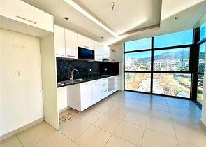 اطلالة بحر - شقة غرفة وصالة - ضمن مجمع فاخر -في كاستل / الانيا 