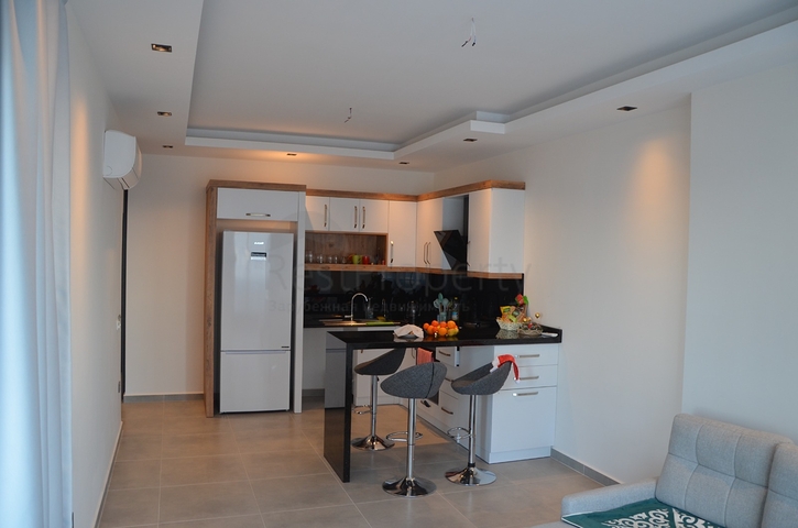 مجمع حديث - شقة مفروشة غرفة وصالة - محمودلار / الانيا 