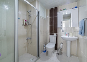 اطلالة بحر - دوبلكس واسعة مفروشة -تصميم 3 غرف وصالة -في محمودلار / الانيا 