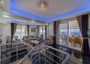 اطلالة بحر - دوبلكس واسعة مفروشة -تصميم 3 غرف وصالة -في محمودلار / الانيا 