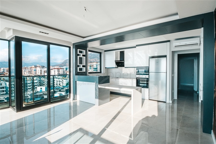 شقة فاخرة على البحر مباشرة - غرفتين وصالة -ضمن مجمع جديد - محمودلار / الانيا 