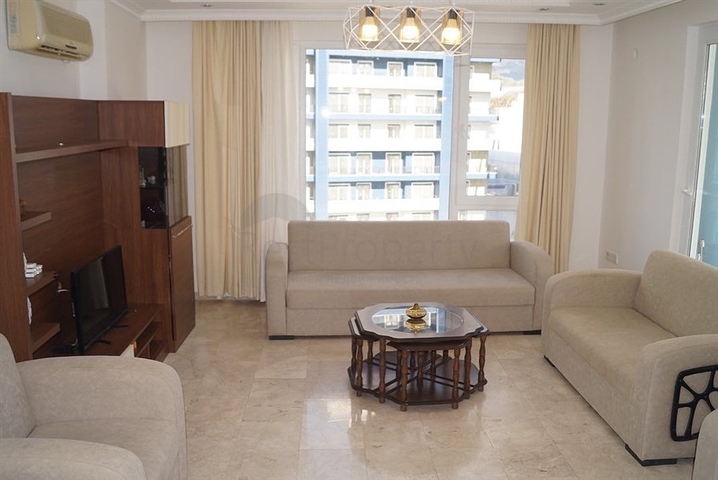 شقة غرفتين وصالة مفروشة -ضمن مجمع سكني في محمودلار / الانيا 