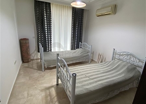 شقة غرفتين وصالة مفروشة -ضمن مجمع سكني في محمودلار / الانيا 