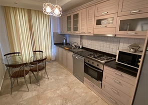 شقة غرفتين وصالة مفروشة -ضمن مجمع سكني في محمودلار / الانيا 