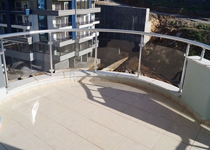 شقة غرفتين وصالة مفروشة -ضمن مجمع سكني في محمودلار / الانيا 