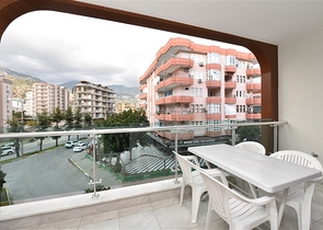 شقة غرفة وصالة ضمن مجمع فاخر في مركز الانيا 