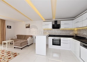 شقة غرفة وصالة ضمن مجمع فاخر في مركز الانيا 