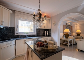 شقة واسعة - غرفتين وصالة مفروشة -في محمودلار / الانيا 