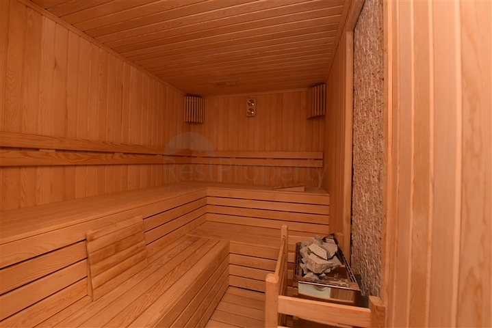 اطلالة بحر مباشرة -شقة غرفة وصالة ضمن مجمع جديد - في كارجيجاك / الانيا 