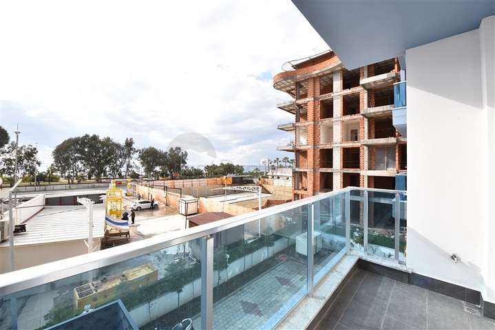 اطلالة بحر مباشرة -شقة غرفة وصالة ضمن مجمع جديد - في كارجيجاك / الانيا 