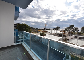 اطلالة بحر مباشرة -شقة غرفة وصالة ضمن مجمع جديد - في كارجيجاك / الانيا 