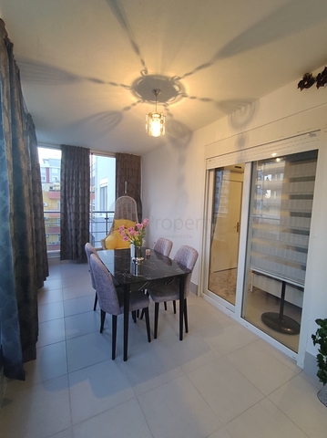 شقق غرفتين وصالة مفروشة -مجمع سكني قريب من البحر - في محمودلار / الانيا