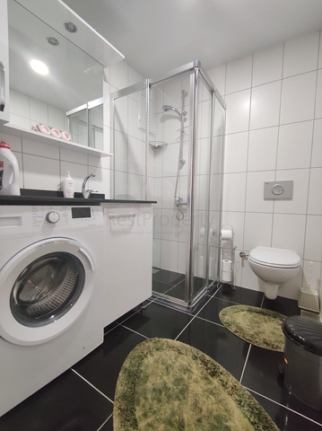 شقق غرفتين وصالة مفروشة -مجمع سكني قريب من البحر - في محمودلار / الانيا