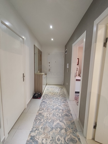 شقق غرفتين وصالة مفروشة -مجمع سكني قريب من البحر - في محمودلار / الانيا