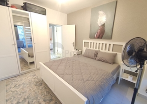 شقق غرفتين وصالة مفروشة -مجمع سكني قريب من البحر - في محمودلار / الانيا