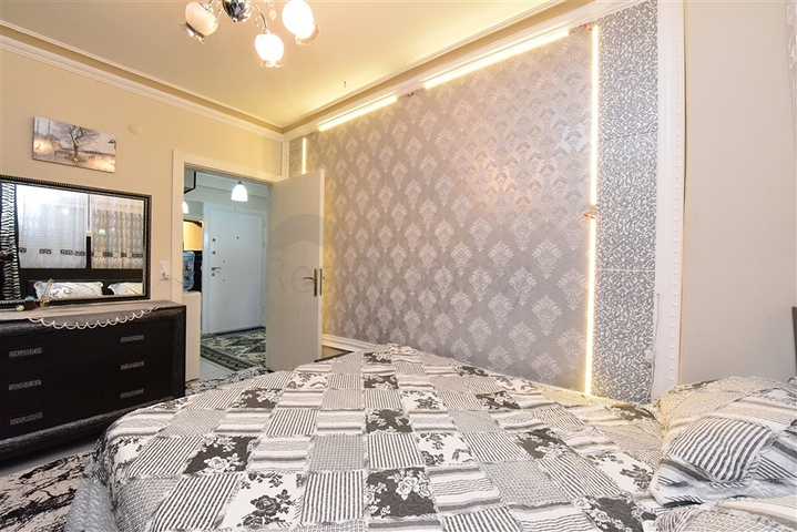 شقة غرفة وصالة مفروشة -سعر مناسب - في محمودلار / الانيا 