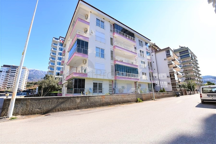 شقة غرفة وصالة مفروشة -سعر مناسب - في محمودلار / الانيا 