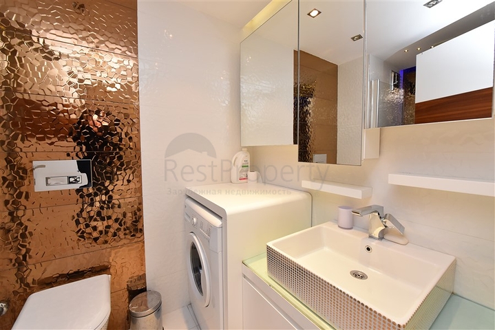 مجمع فاخر في مركز الانيا - شقة غرفتين وصالة مفروشة -قريبة من شاطئ كليوباترا 