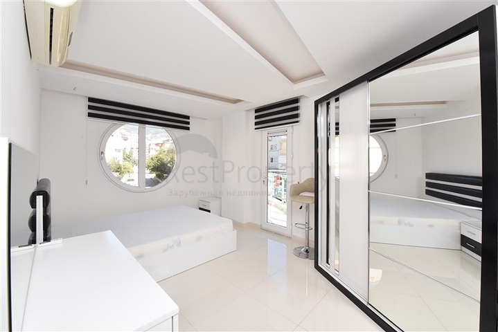 مجمع فاخر في مركز الانيا - شقة غرفتين وصالة مفروشة -قريبة من شاطئ كليوباترا 