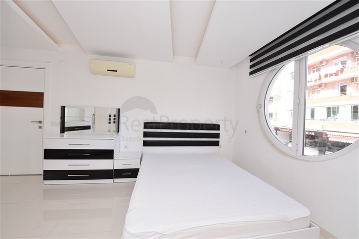 مجمع فاخر في مركز الانيا - شقة غرفتين وصالة مفروشة -قريبة من شاطئ كليوباترا 