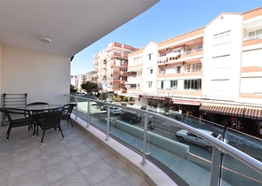 مجمع فاخر في مركز الانيا - شقة غرفتين وصالة مفروشة -قريبة من شاطئ كليوباترا 