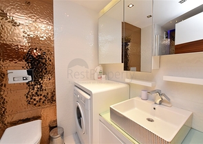 مجمع فاخر في مركز الانيا - شقة غرفتين وصالة مفروشة -قريبة من شاطئ كليوباترا 