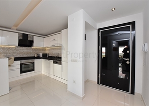 مجمع فاخر في مركز الانيا - شقة غرفتين وصالة مفروشة -قريبة من شاطئ كليوباترا 