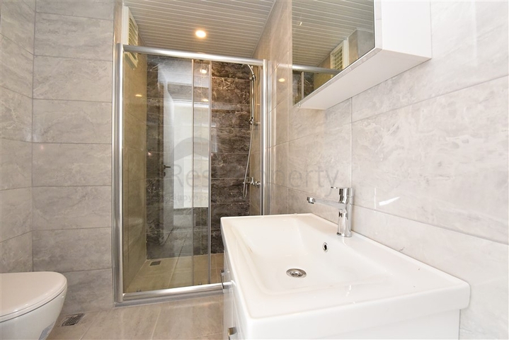 اطلالة بحر - دوبلكس غرفتين وصالة في كاستل / الانيا 